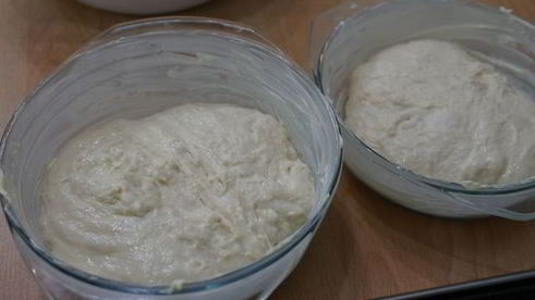 крестьянский хлеб с хрустящей корочкой