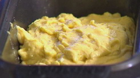 кукурузный хлеб с голубым сыром