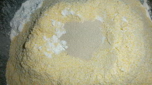 кукурузный хлеб в хлебопечке