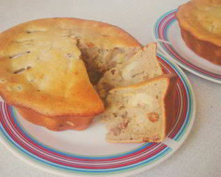 Пряный банановый хлеб с изюмом