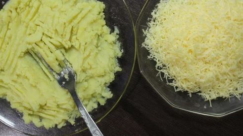 пшенично-ржаной хлеб с картофелем и сыром