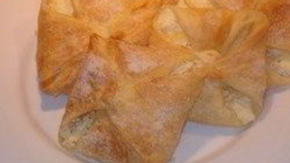 Рецепт Конвертиков из слоеного теста с творогом