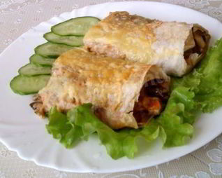 Фаршированный овощами лаваш в духовке