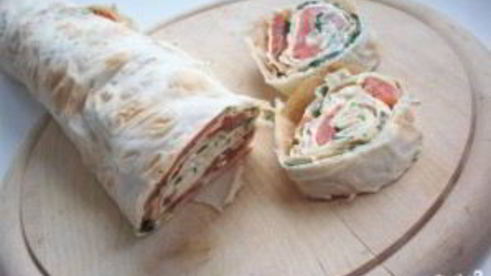 лаваш с красной рыбой и сыром