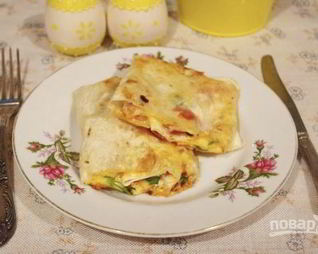 Лаваш с начинкой, жаренный на сковороде