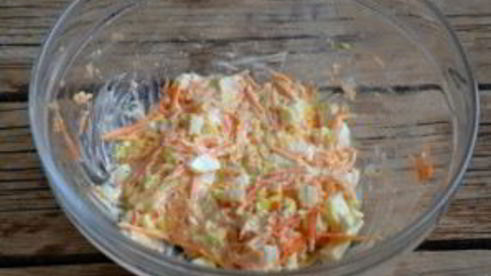 рулетики из лаваша с корейской морковкой