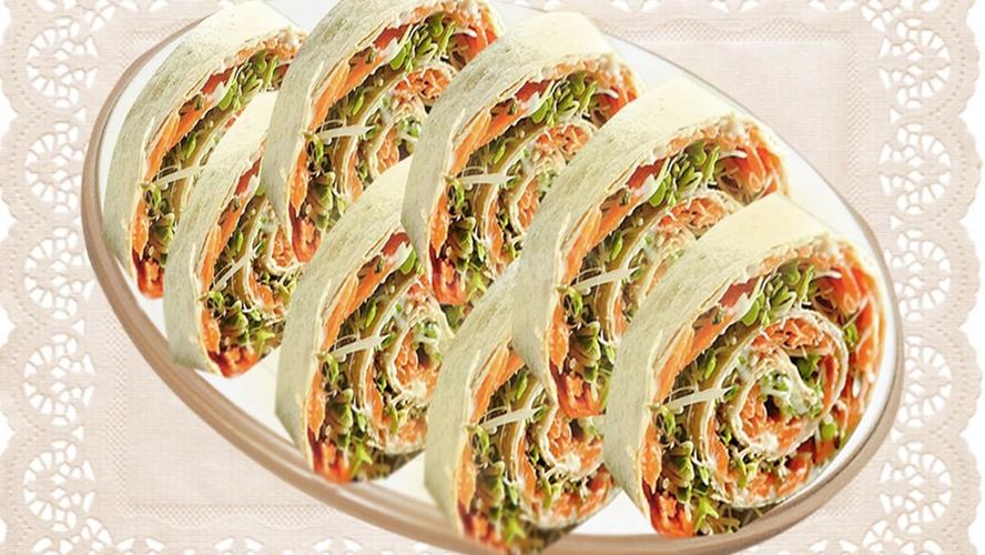 Рецепт рулетов из лаваша с крабовыми палочками и корейской морковью