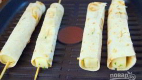 сулугуни в лаваше