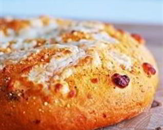 Фокачча с вялеными помидорами