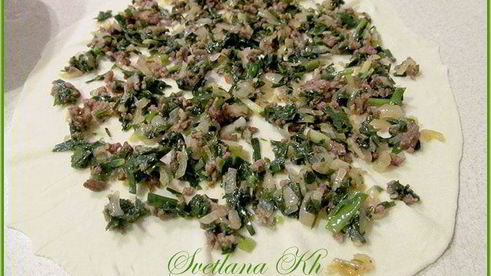 лепешки по-дунгански с мясом и зеленью