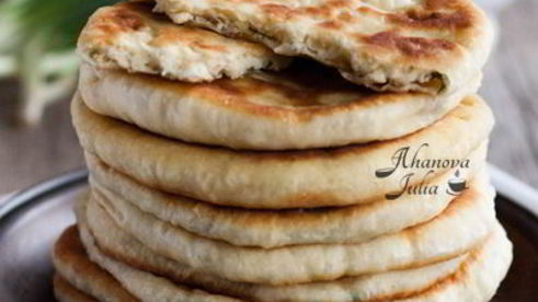 лепешки с брынзой и не только