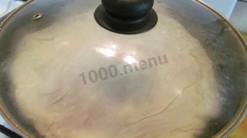 лепешки с фаршем на сковороде