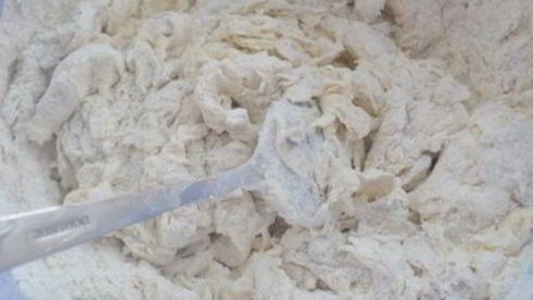 лепешки с горохово-чесночной начинкой