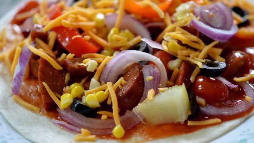 Рецепт лепешек с колбасой чоризо