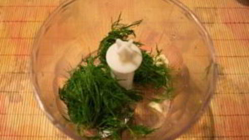 лепешки с зеленью на сковороде