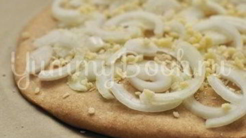 луковая фокачча с сыром