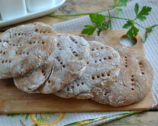 Ржаные лепешки без дрожжей