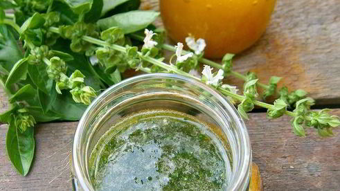 восточная лепешка с базиликовым медом