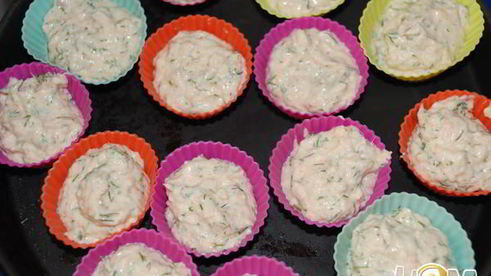 картофельные маффины с лососем и зеленью