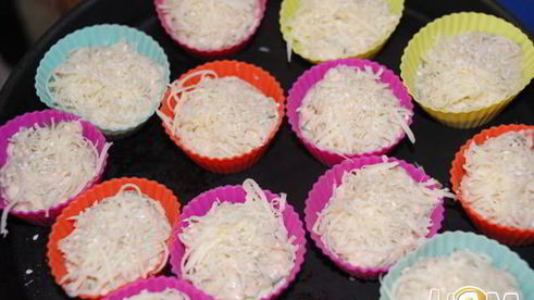 картофельные маффины с лососем и зеленью