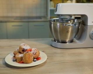 Маффины из гречневой муки с голубикой и малиной