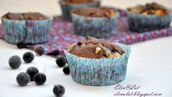 Рецепт Маффинов с черной смородиной и белым шоколадом