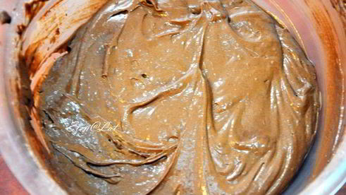 маффины с черной смородиной и белым шоколадом