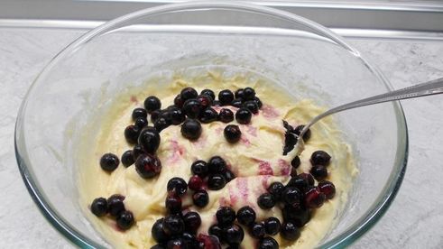 маффины с черной смородиной