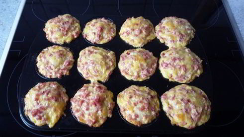 маффины с сыром и ветчиной из дрожжевого теста