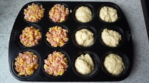 маффины с сыром и ветчиной из дрожжевого теста