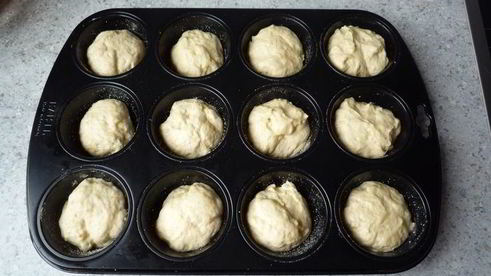 маффины с сыром и ветчиной из дрожжевого теста