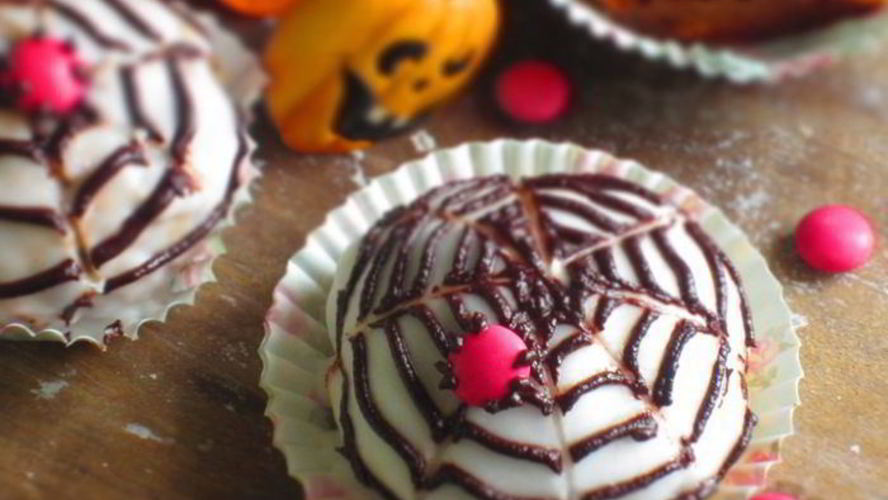 Рецепт маффинов с тыквой, грушей и шоколадом хэллоуин