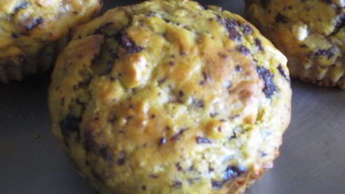 маффины с тыквой, грушей и шоколадом хэллоуин