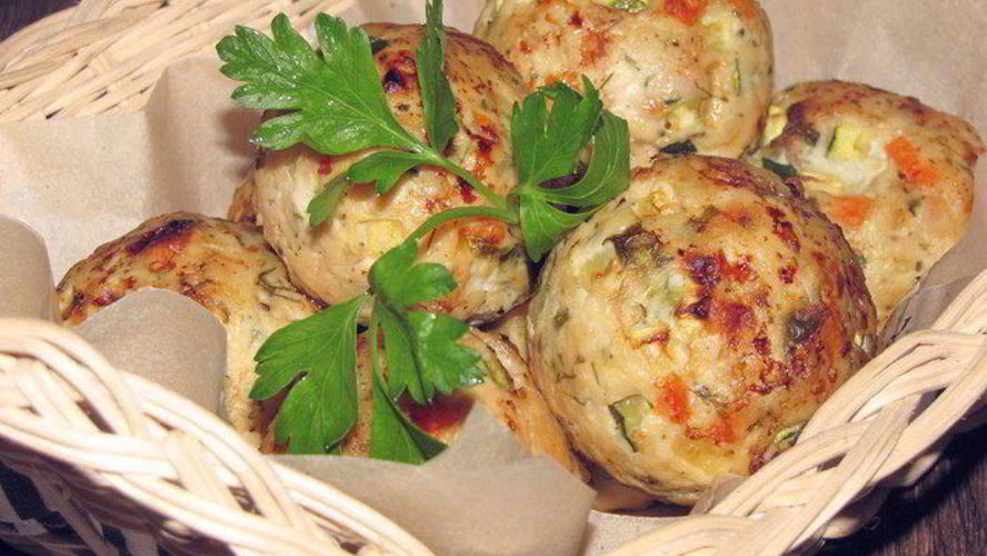 Рецепт мясных маффинов с овощами