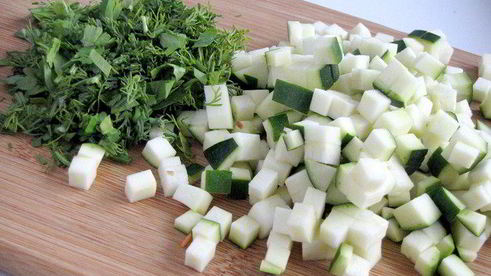 мясные маффины с овощами