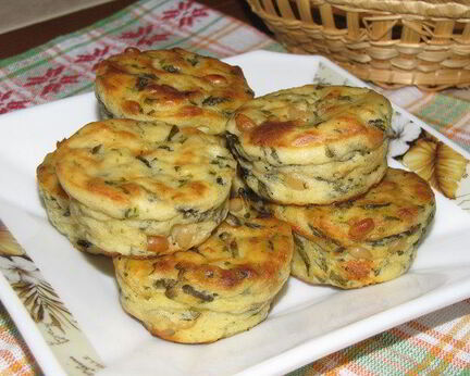 Творожные маффины с кедровыми орешками и шпинатом