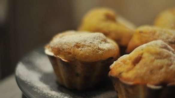 Рецепт Творожных маффинов с корицей и шоколадной крошкой