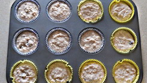 творожные маффины с вяленой клюквой и отрубями