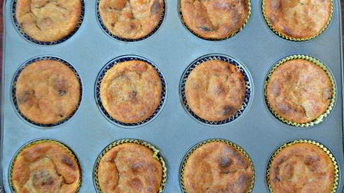 творожные маффины с вяленой клюквой и отрубями