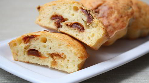 творожные маффины с вялеными помидорами