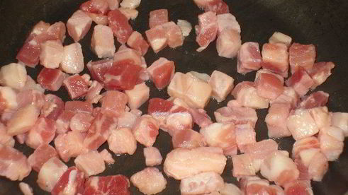 закусочные маффины с беконом и цукини