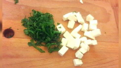 закусочные маффины с руколой и фетой