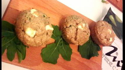 закусочные маффины с руколой и фетой