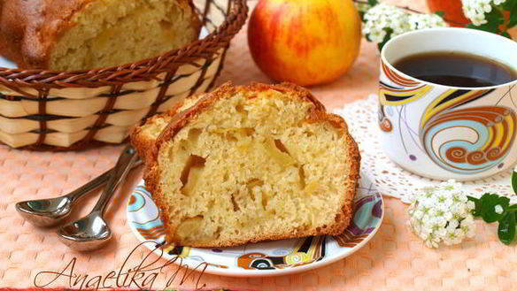 Рецепт Манника на кефире с яблоками