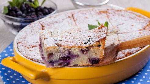 манник с черной смородиной