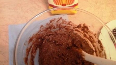 шоколадный манник с черникой и кедровым орехом