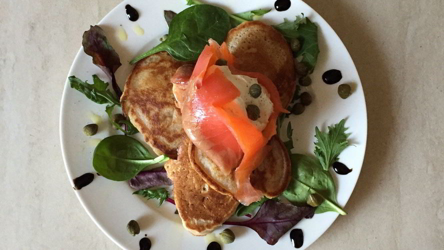 Рецепт гречневых оладий с семгой