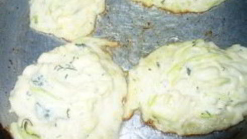 кабачковые оладьи с творогом