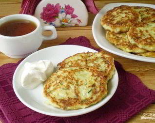 Капустные оладьи с манкой