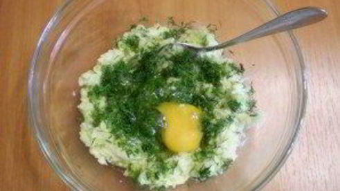 капустные оладьи с манкой